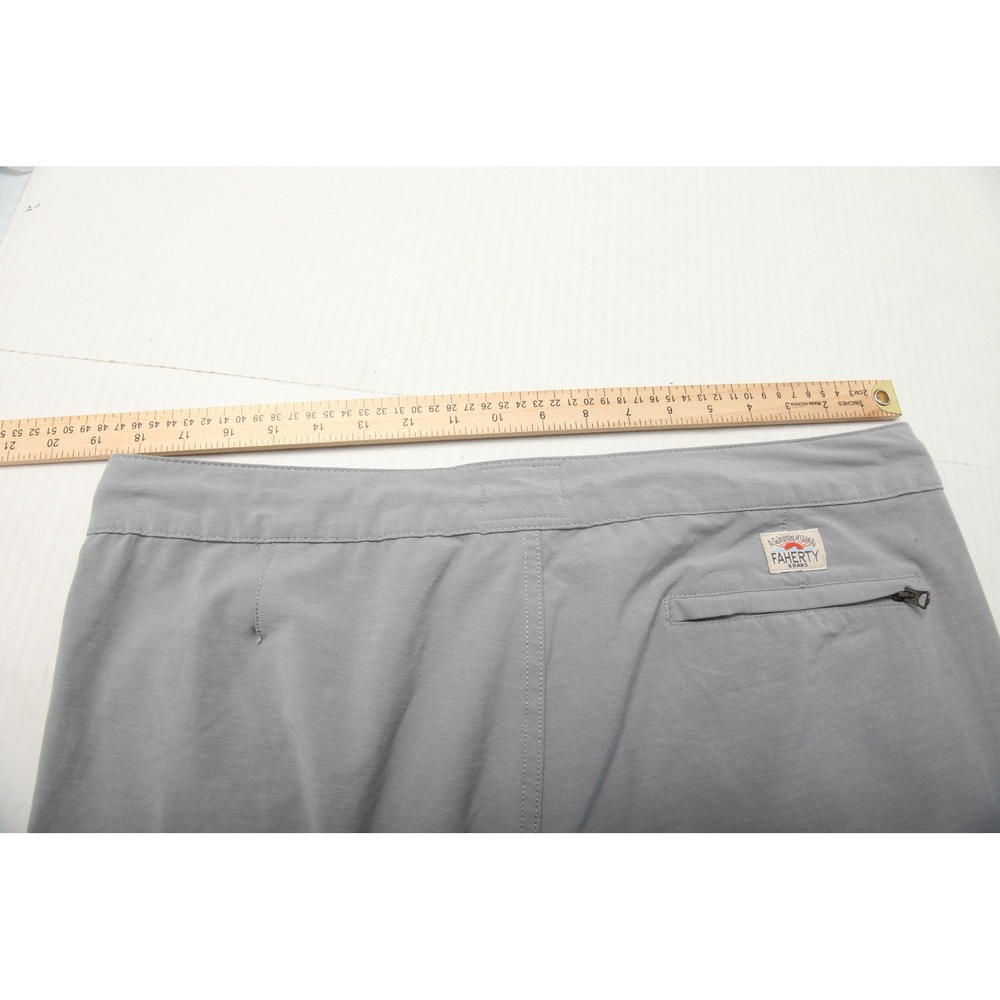 Faherty Shorts Mens 35 Gray All Day Hybrid Drawstring Zip Pocket Stretch Tech - Picture 7 of 11